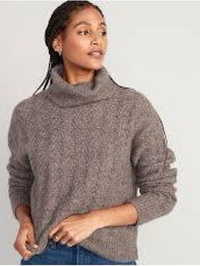 Old Navy Heathered Pointelle-Knit Turtleneck Sweater in Light Taupe Brown